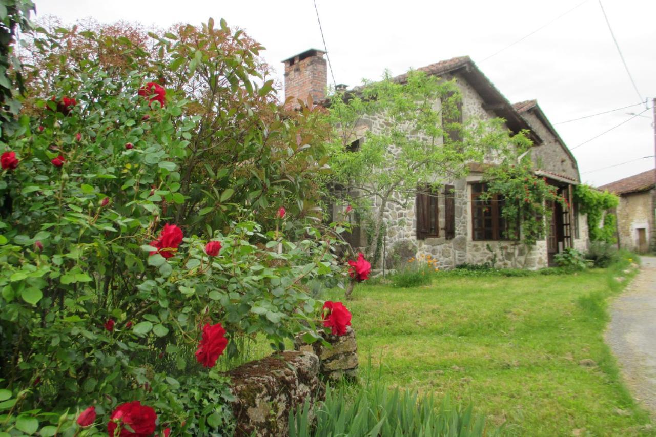 Joli Bois Bed & Breakfast Montrollet Dış mekan fotoğraf